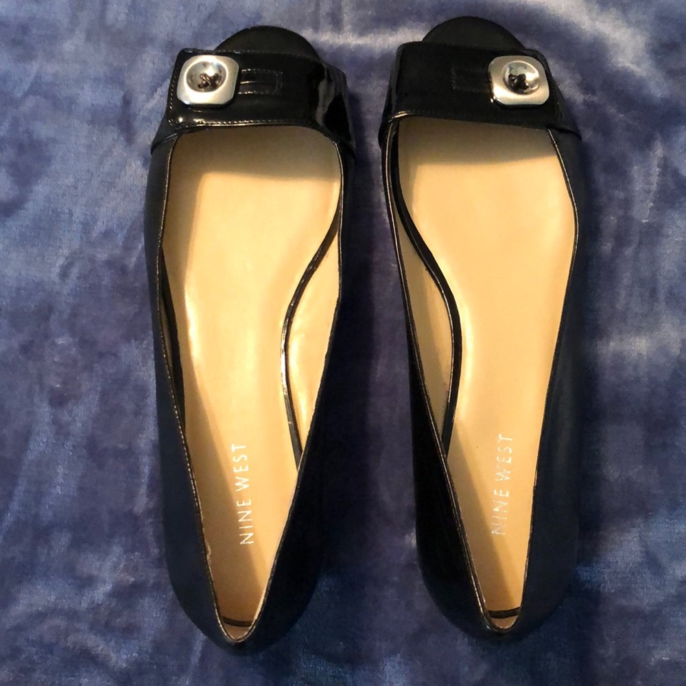 NWOT Nine West Black Open Toe Flats-Sz 10